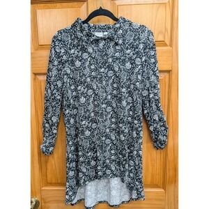 New Directions Women's Large Top Button Front Ruching on Long Sleeve Hem Collar